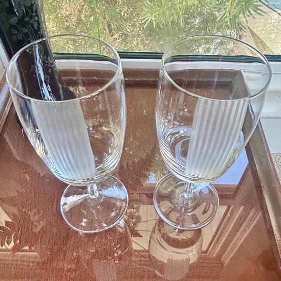 Pair of Vintage Stemmed Water Goblets with Vertical Frosted Stripes – 8” Tall - Picture 10 of 15
